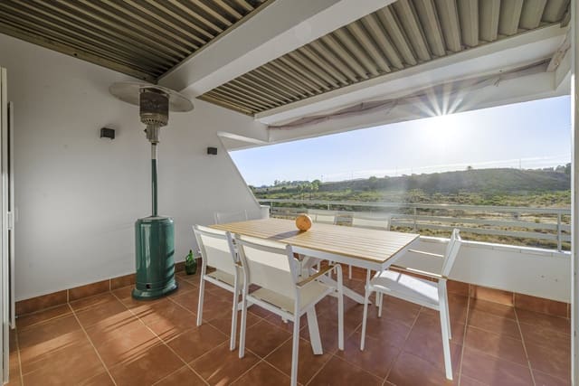 3 sypialnia Penthouse na sprzedaż w La Cala de Mijas, Mijas z basenem garażem - 545 000 € (Ref: 10138985)