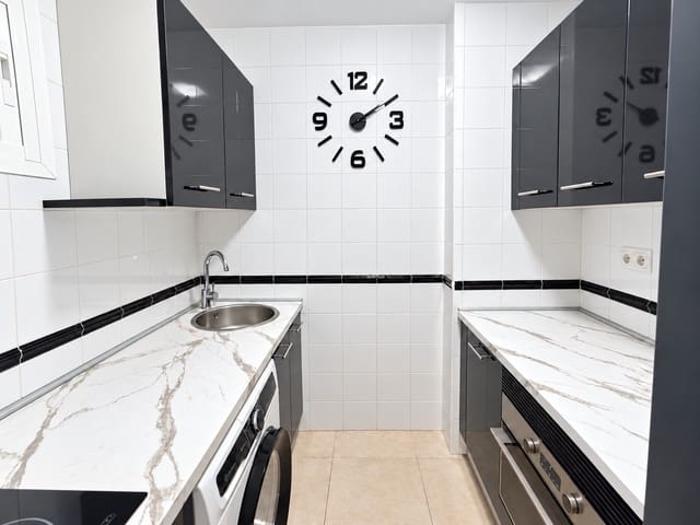 1 soverom Leilighet til salgs i Arroyo de la Miel, Benalmádena med svømmebasseng - € 220 000 (Ref: 10150195)