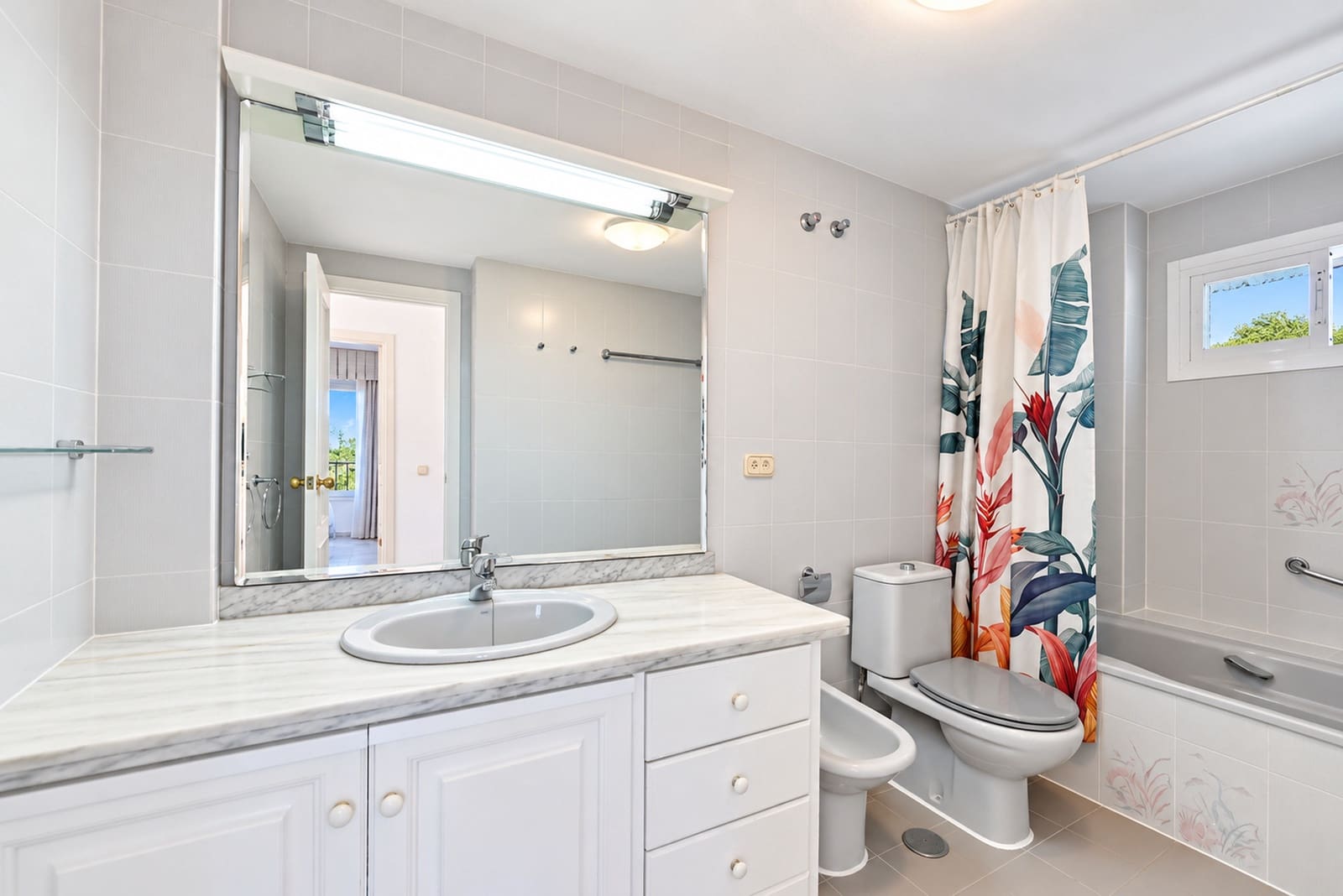 2 soverom Penthouse til salgs i Marbella med svømmebasseng garasje - € 390 000 (Ref: 10154501)