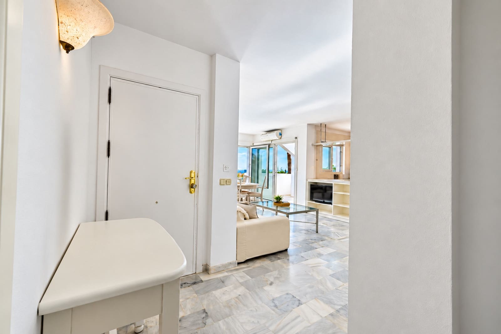 2 soverom Penthouse til salgs i Marbella med svømmebasseng garasje - € 390 000 (Ref: 10154501)