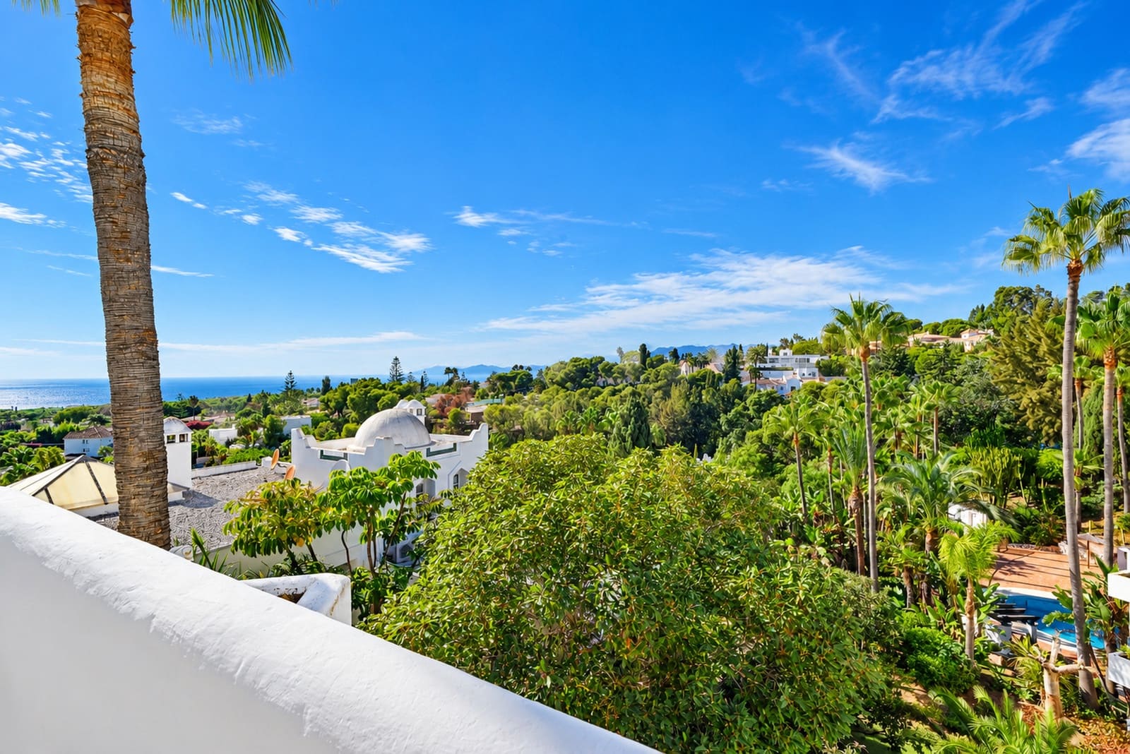 2 soverom Penthouse til salgs i Marbella med svømmebasseng garasje - € 390 000 (Ref: 10154501)