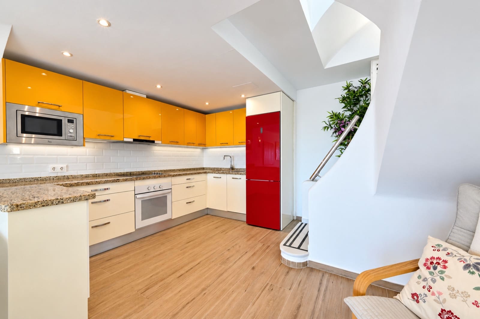 2 slaapkamer Huis te koop in Calahonda met zwembad - € 675.000 (Ref: 10157082)