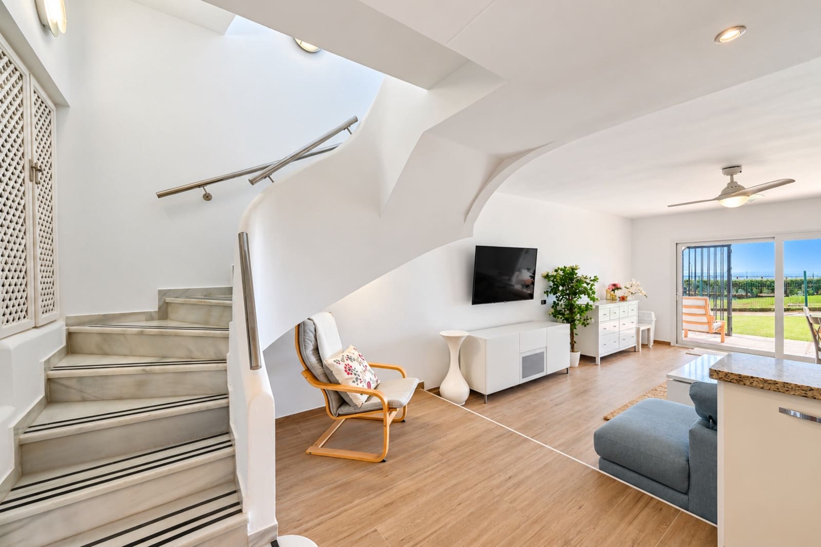 2 slaapkamer Huis te koop in Calahonda met zwembad - € 675.000 (Ref: 10157082)