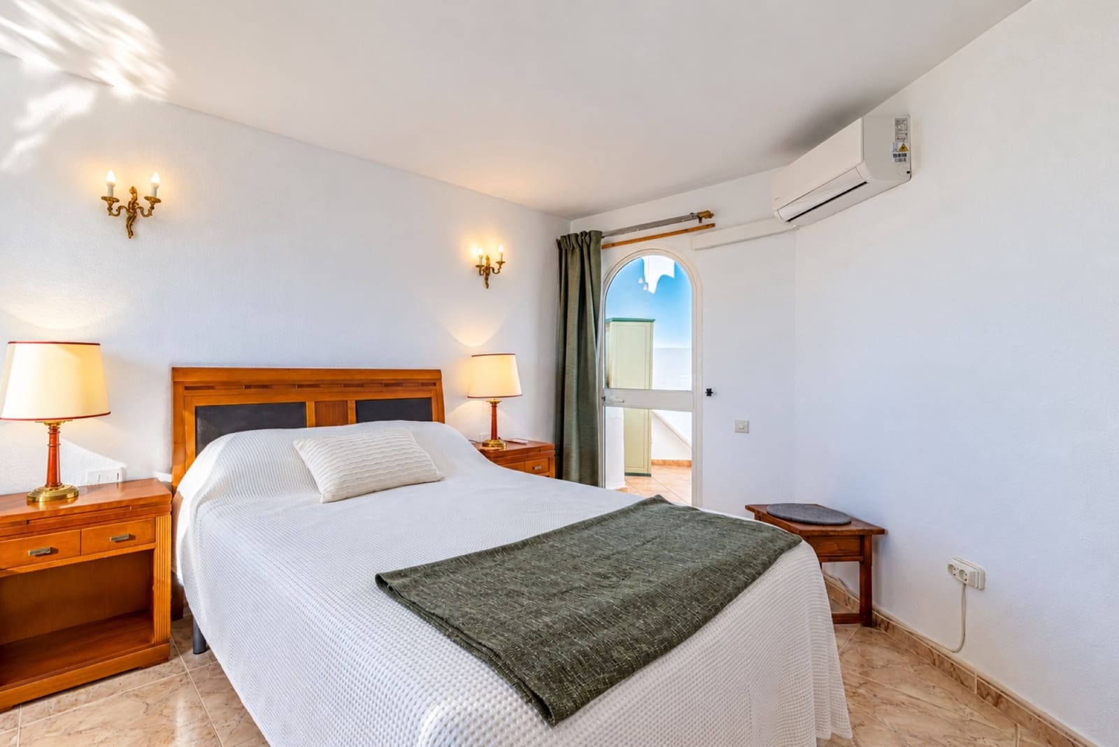 3 Zimmer Penthouse zu verkaufen in Calahonda mit Pool Garage - 435.000 € (Ref: 10158844)