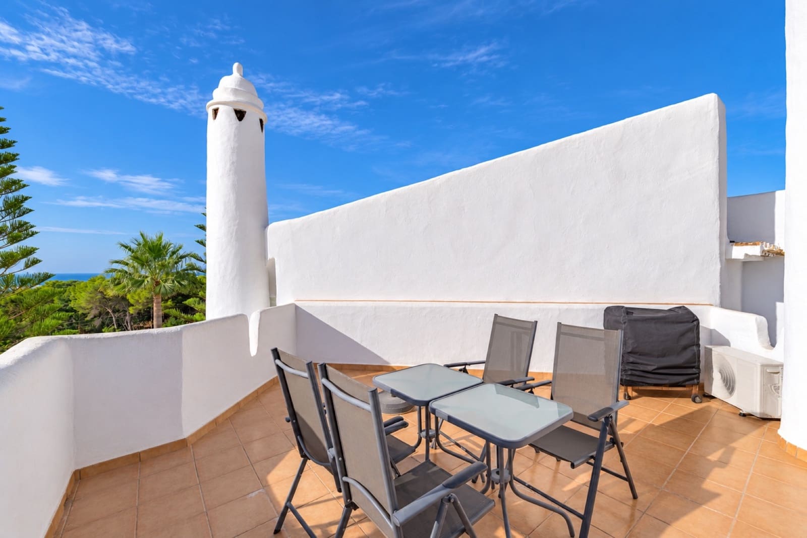 3 Zimmer Penthouse zu verkaufen in Calahonda mit Pool Garage - 435.000 € (Ref: 10158844)