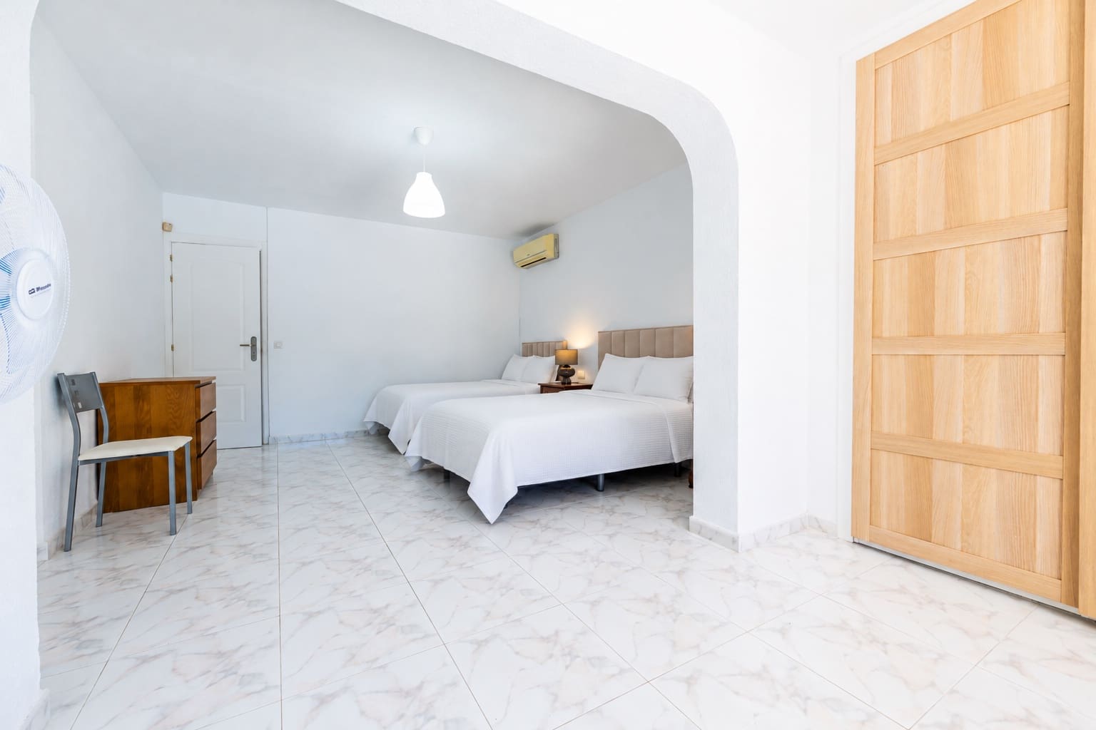 4 soverom Villa til salgs i Riviera del Sol med svømmebasseng garasje - € 995 000 (Ref: 10160802)