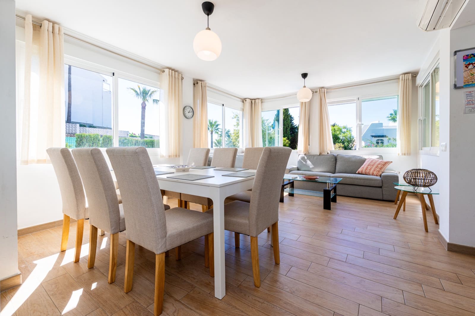 4 soverom Villa til salgs i Riviera del Sol med svømmebasseng garasje - € 995 000 (Ref: 10160802)