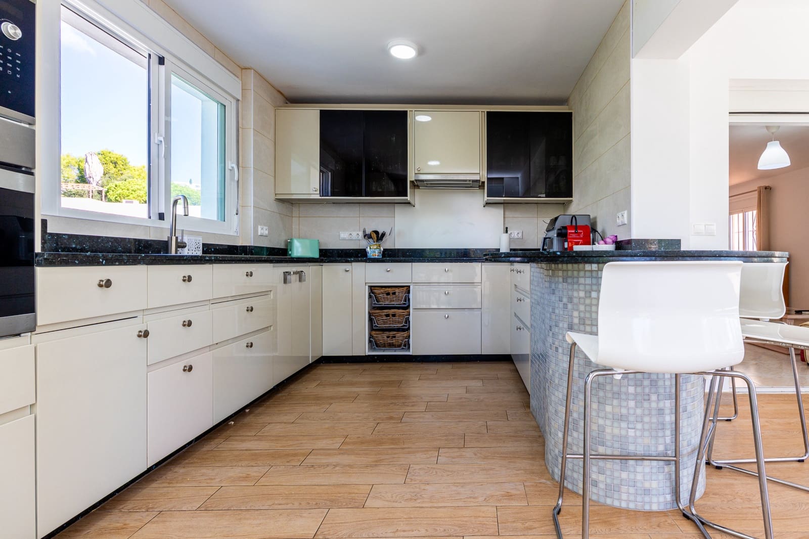 4 soverom Villa til salgs i Riviera del Sol med svømmebasseng garasje - € 995 000 (Ref: 10160802)
