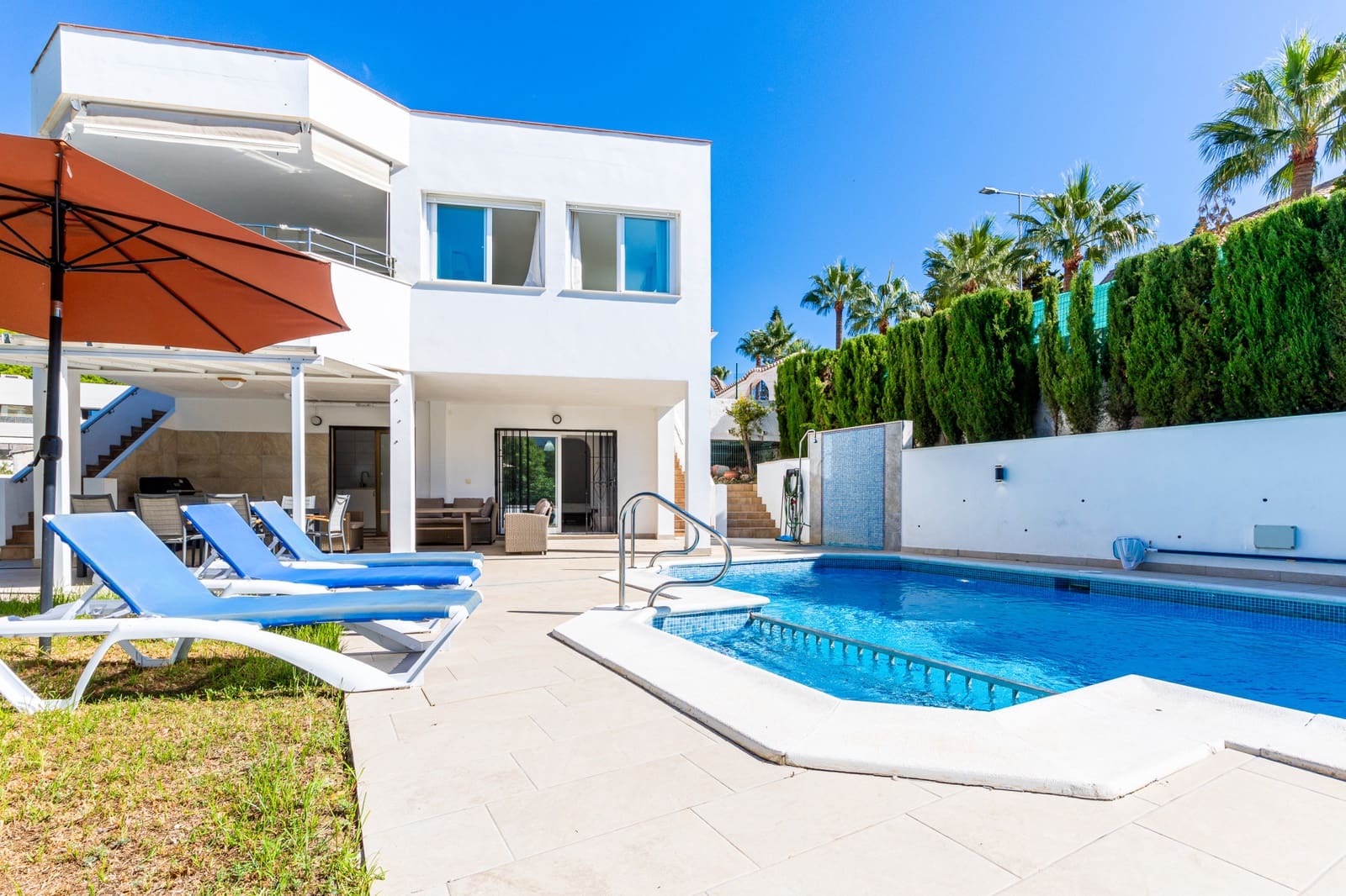 4 soverom Villa til salgs i Riviera del Sol med svømmebasseng garasje - € 995 000 (Ref: 10160802)