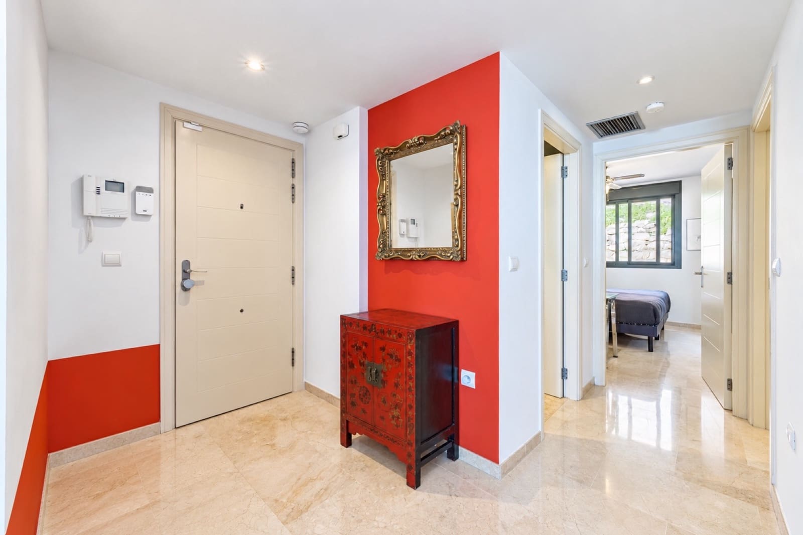 2 bedroom Apartment for sale in Calahonda with pool garage - € 349,000 (Ref: 10162077)