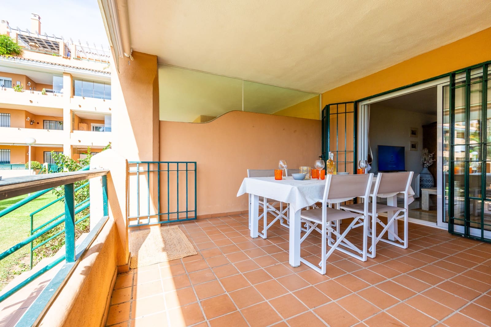2 soveværelse Lejlighed til salg i La Cala de Mijas med swimmingpool garage - € 499.000 (Ref: 10163997)