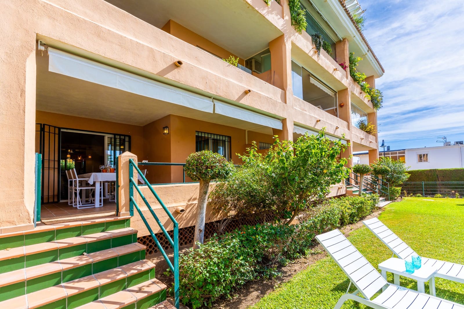 2 soveværelse Lejlighed til salg i La Cala de Mijas med swimmingpool garage - € 499.000 (Ref: 10163997)