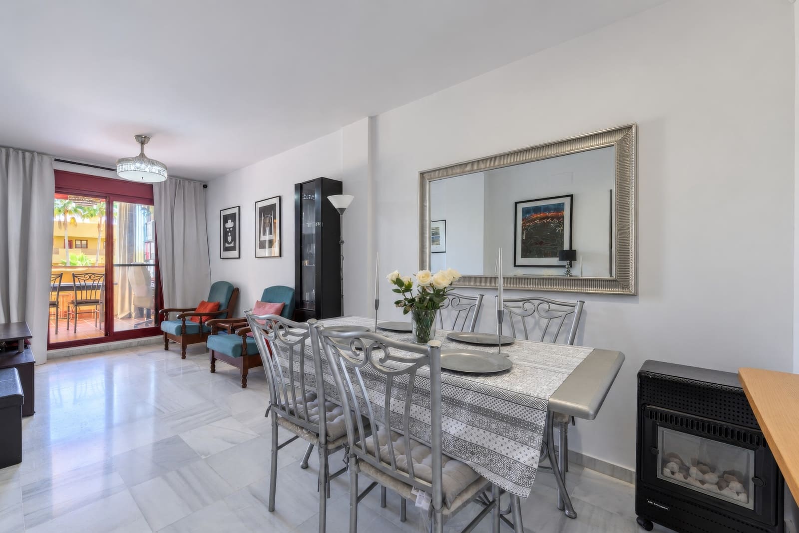 1 slaapkamer Appartement te koop in La Cala de Mijas met zwembad garage - € 300.000 (Ref: 10165955)
