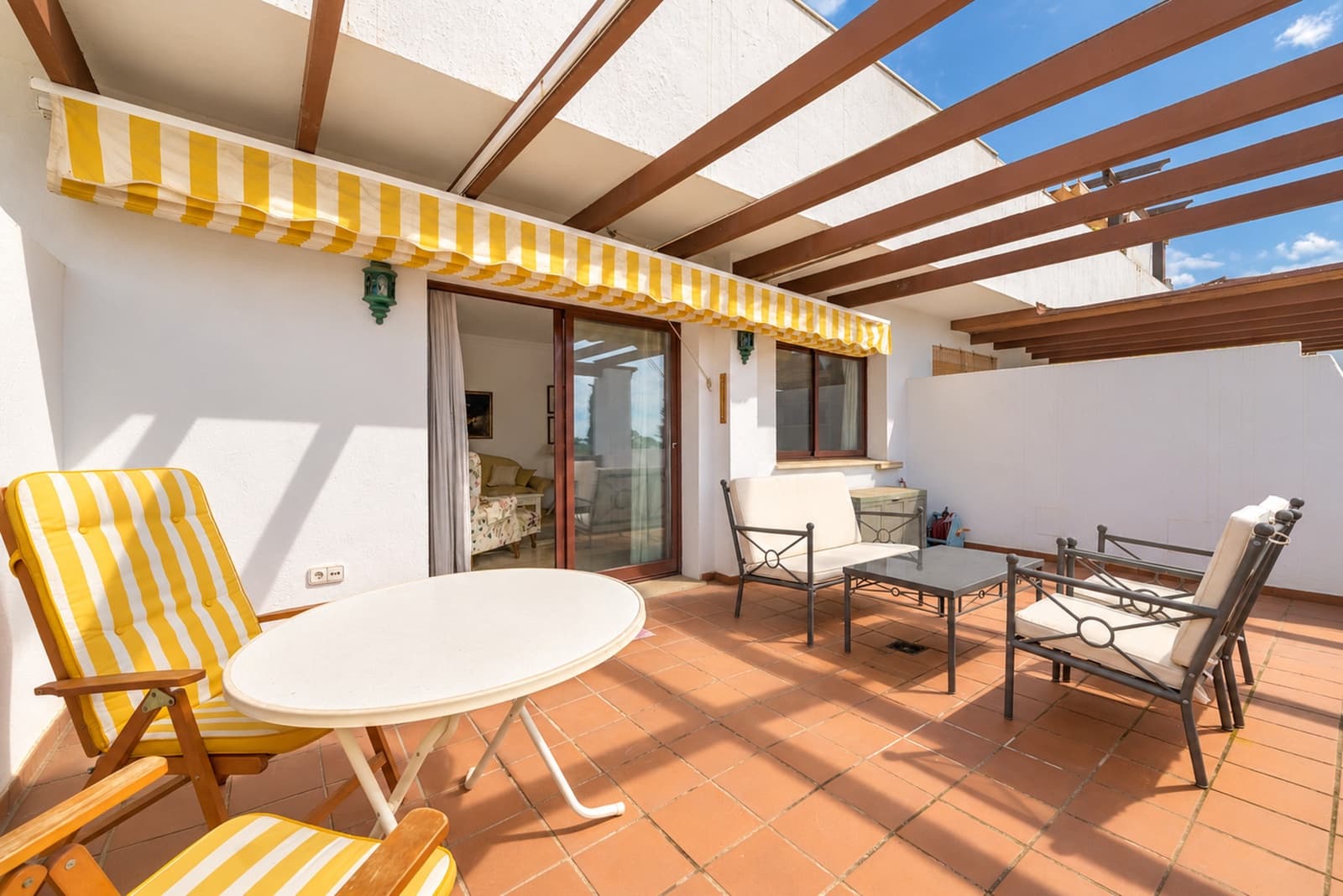 3 soveværelse Lejlighed til salg i Marbella med swimmingpool garage - € 650.000 (Ref: 10168014)