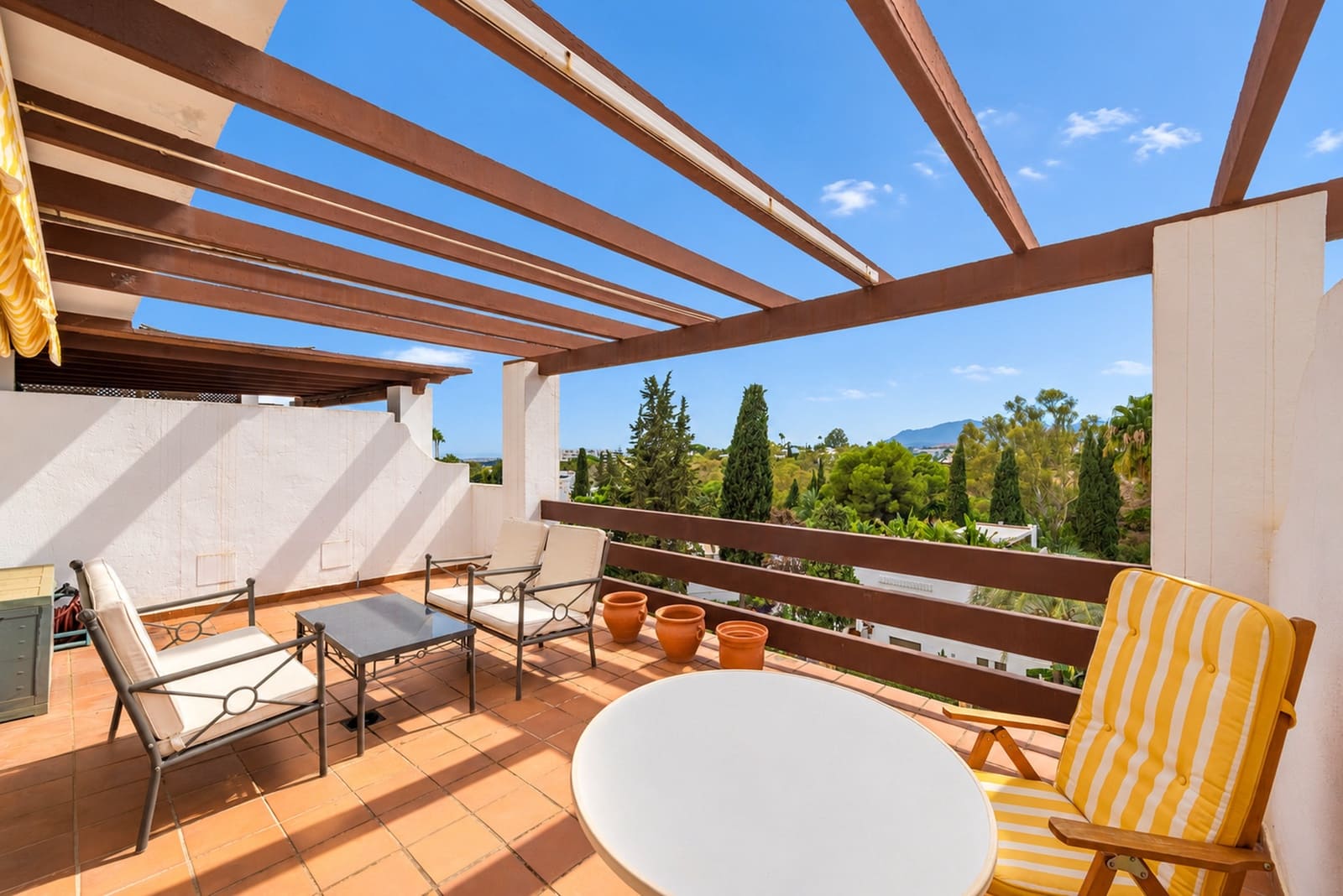 3 soveværelse Lejlighed til salg i Marbella med swimmingpool garage - € 650.000 (Ref: 10168014)