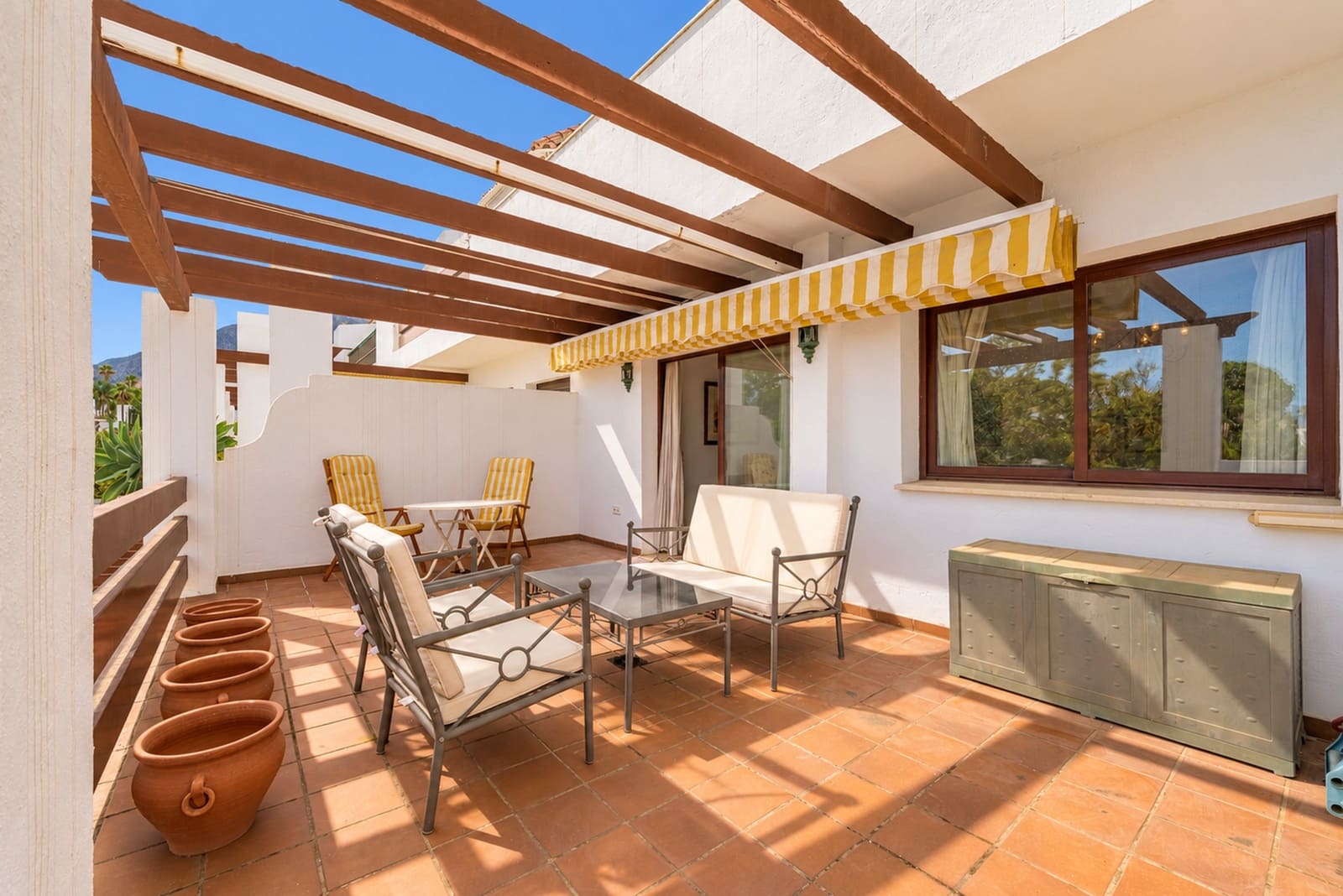 3 soveværelse Lejlighed til salg i Marbella med swimmingpool garage - € 650.000 (Ref: 10168014)