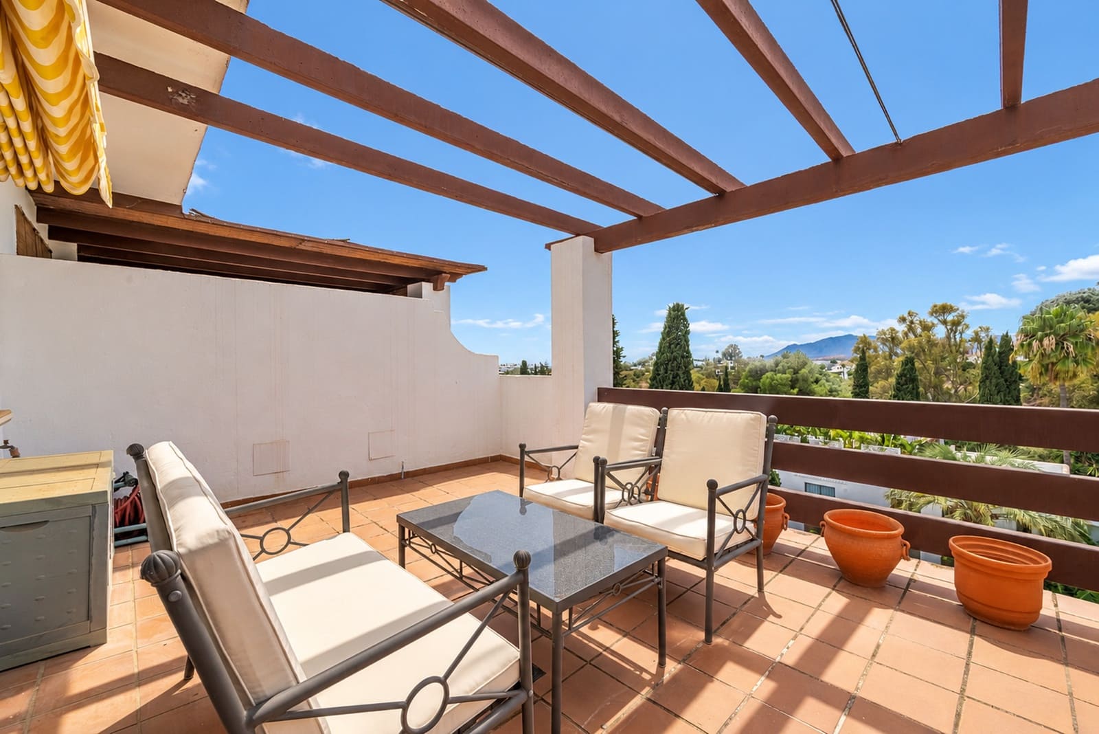3 soveværelse Lejlighed til salg i Marbella med swimmingpool garage - € 650.000 (Ref: 10168014)