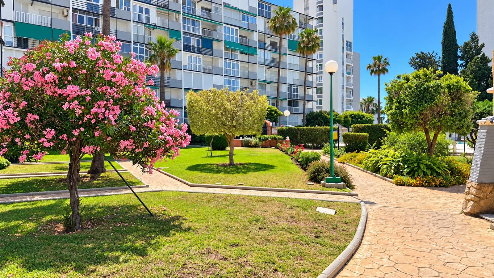 2 soveværelse Lejlighed til salg i Arroyo de la Miel med swimmingpool - € 295.000 (Ref: 10170416)