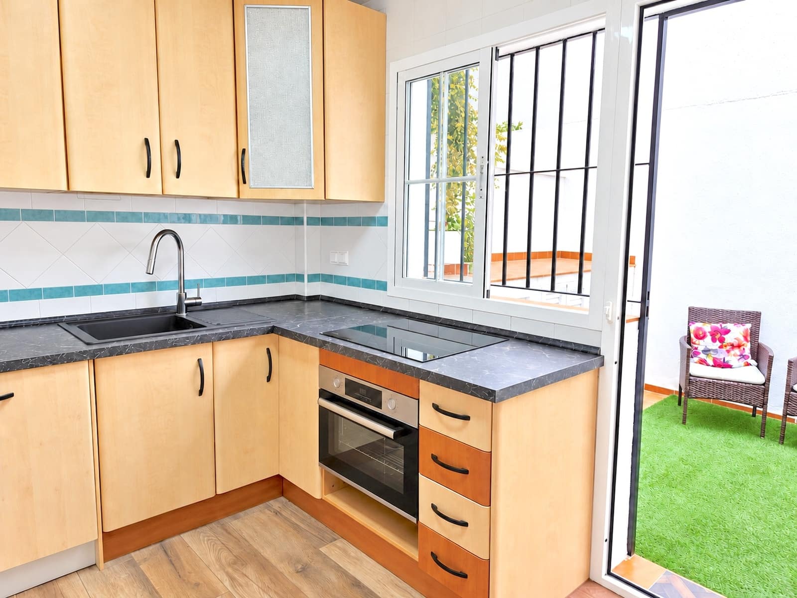 3 soveværelse Byhus til salg i Benalmadena med swimmingpool garage - € 474.000 (Ref: 10170417)