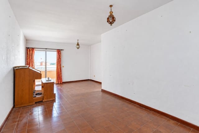 Apartamento de 2 habitaciones en Calahonda, Mijas en venta con piscina - 240.000 € (Ref: 10173075)
