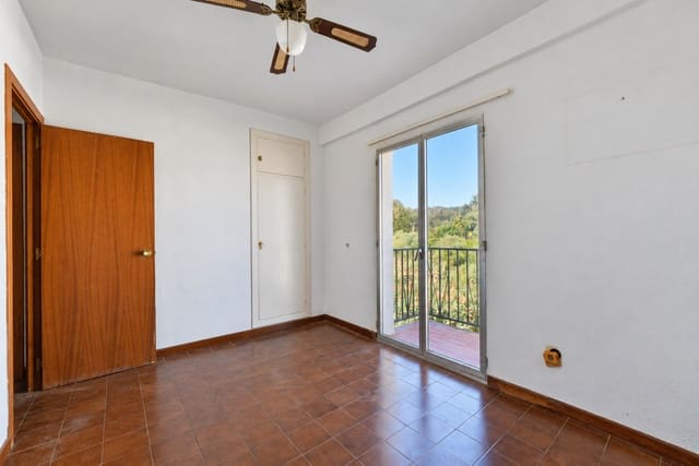 Apartamento de 2 habitaciones en Calahonda, Mijas en venta con piscina - 240.000 € (Ref: 10173075)