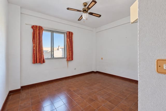 Apartamento de 2 habitaciones en Calahonda, Mijas en venta con piscina - 240.000 € (Ref: 10173075)