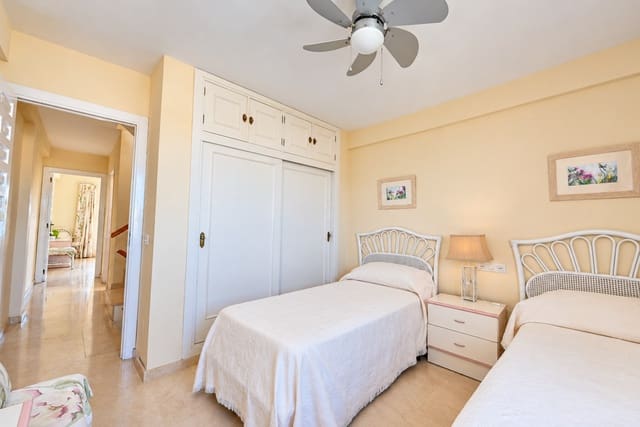 2 Zimmer Haus zu verkaufen in Calahonda, Mijas mit Pool - 350.000 € (Ref: 10176185)