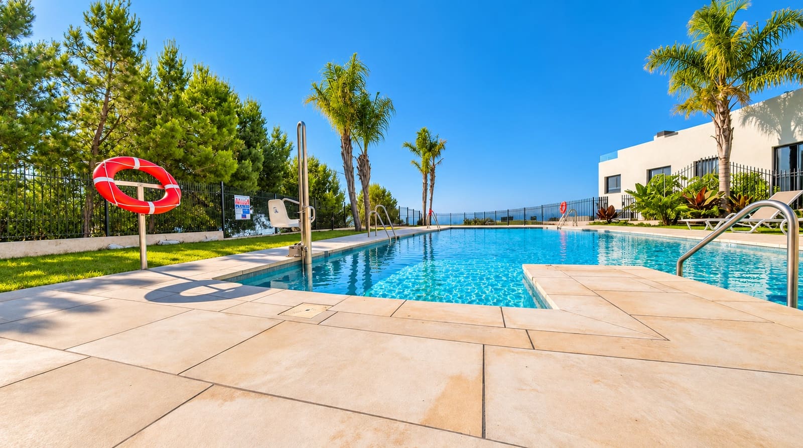 2 Zimmer Apartment zu verkaufen in Benalmadena mit Pool Garage - 565.600 € (Ref: 10182365)
