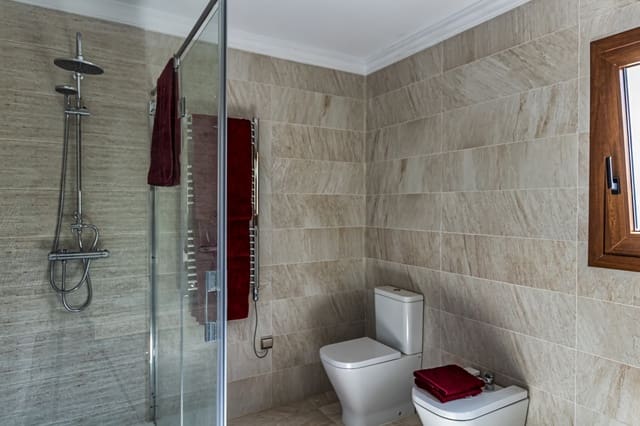 4 slaapkamer Villa te koop in Mijas Costa, Mijas met zwembad garage - € 1.350.000 (Ref: 7919095)