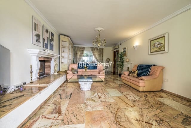 5 sypialnia Willa na sprzedaż w Mijas Costa, Mijas z basenem garażem - 680 000 € (Ref: 7919149)