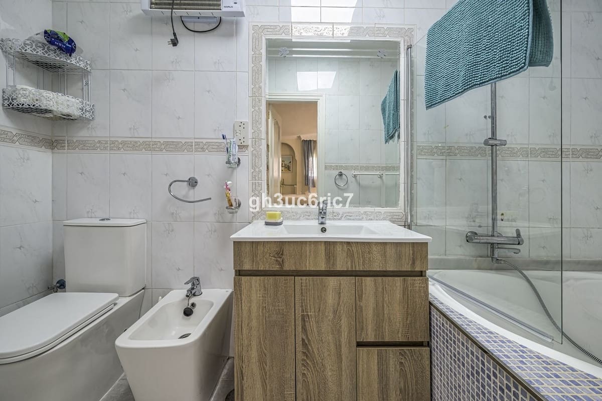 5 sypialnia Willa na sprzedaż w Mijas Costa z basenem garażem - 680 000 € (Ref: 7919149)