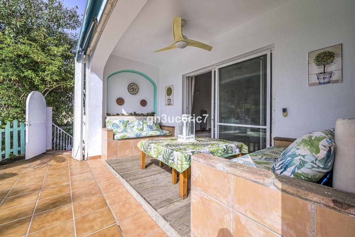 5 sypialnia Willa na sprzedaż w Mijas Costa z basenem garażem - 680 000 € (Ref: 7919149)