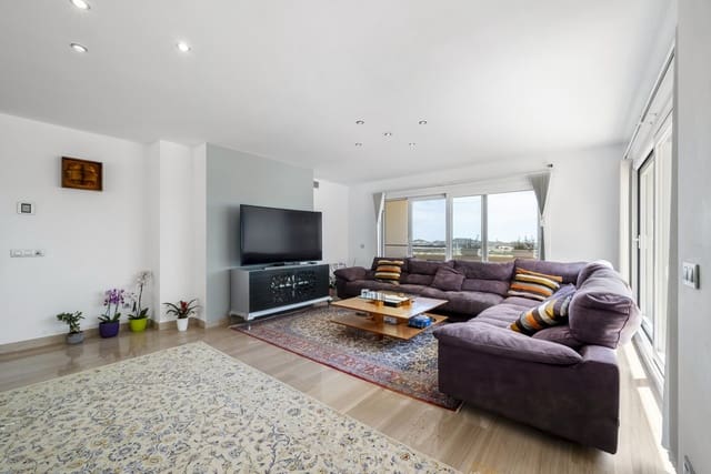 3 soverom Penthouse til salgs i Mijas Costa, Mijas med svømmebasseng garasje - € 925 000 (Ref: 7919195)