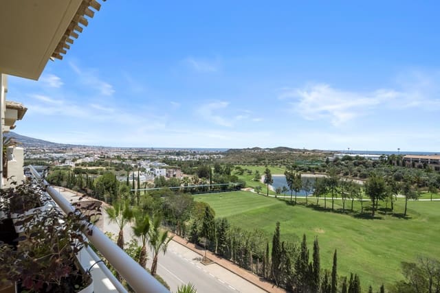 3 soverom Penthouse til salgs i Mijas Costa, Mijas med svømmebasseng garasje - € 925 000 (Ref: 7919195)
