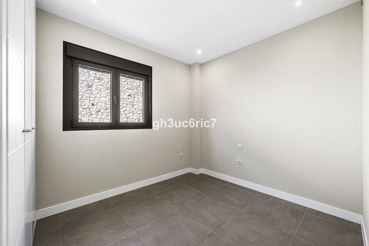 3 bedroom Apartment for sale in Benalmádena pueblo, Benalmádena with