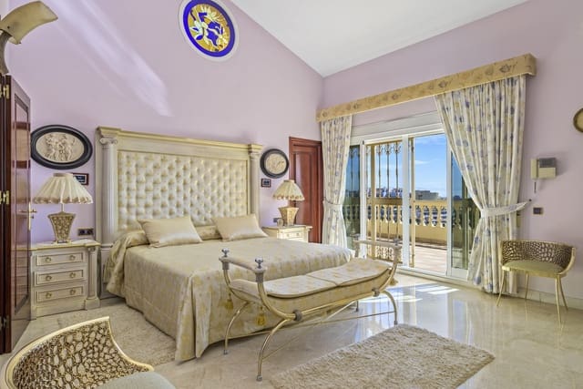 7 sypialnia Willa na sprzedaż w Torrequebrada, Benalmádena z basenem garażem - 2 195 000 € (Ref: 8353568)