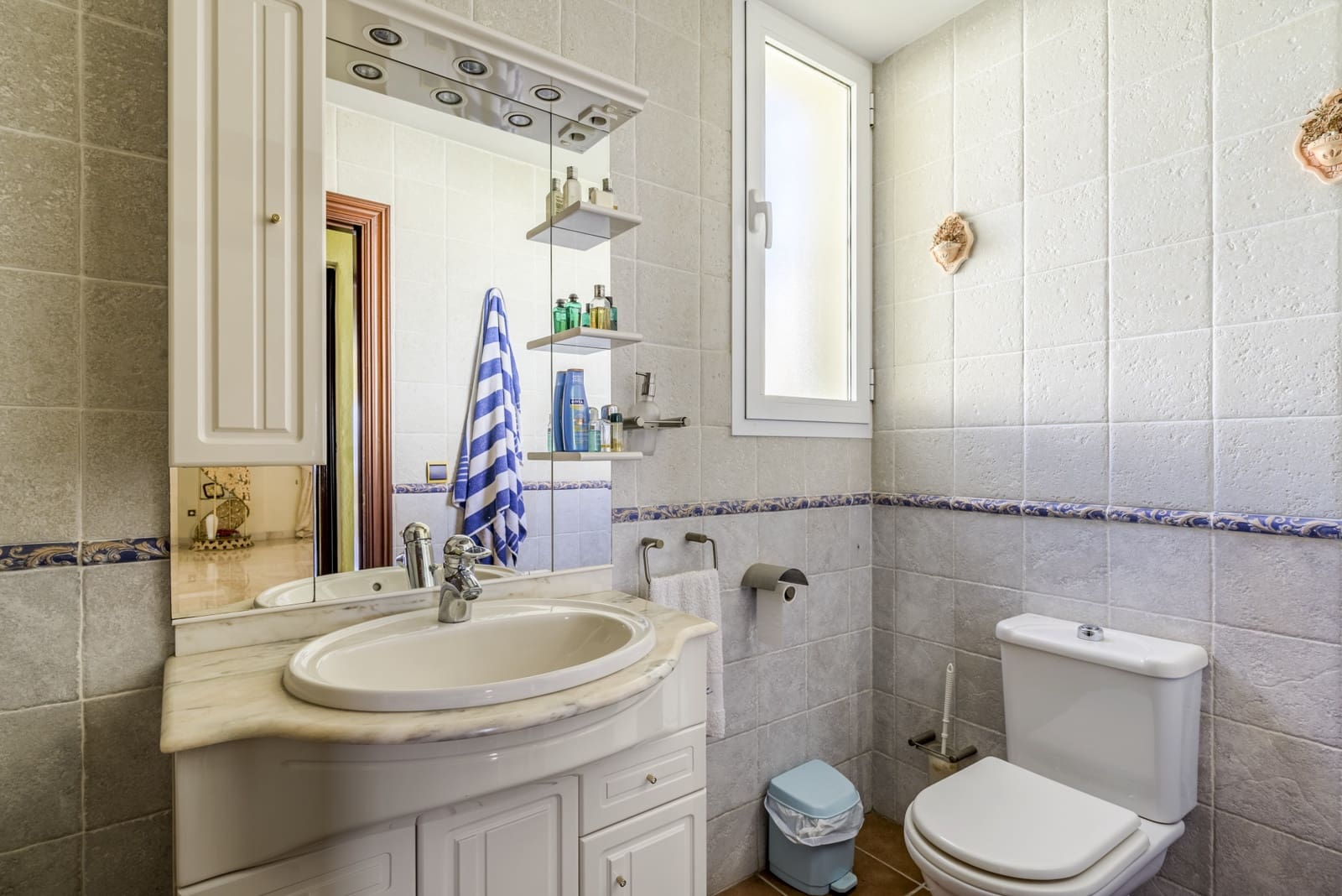 7 sypialnia Willa na sprzedaż w Torrequebrada z basenem garażem - 2 195 000 € (Ref: 8353568)