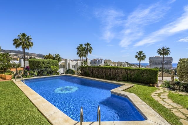 7 makuuhuone Huvila myytävänä paikassa Torrequebrada, Benalmádena mukana uima-altaan 
autotalli - 2 195 000 € (Ref: 8353568)