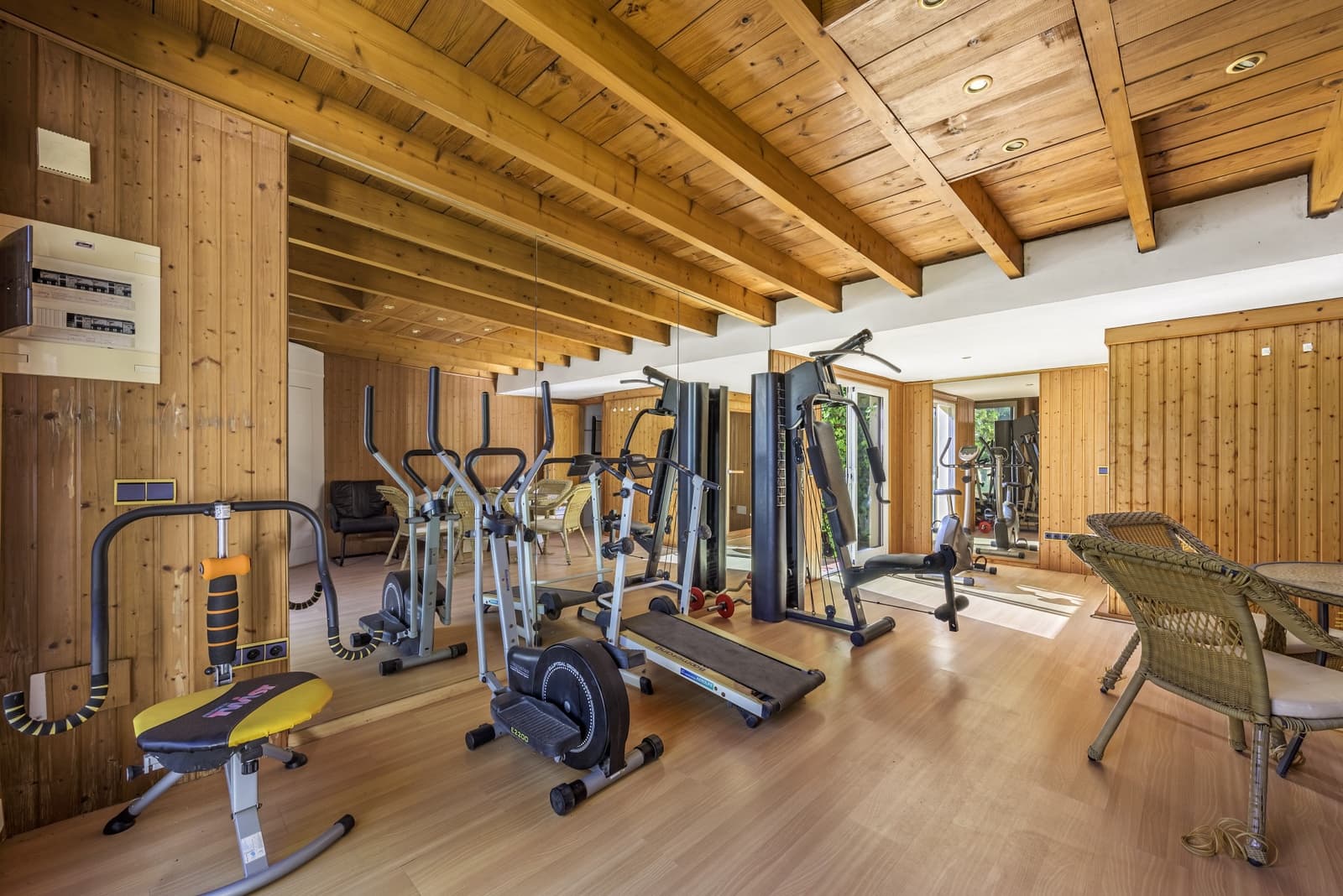 7 sypialnia Willa na sprzedaż w Torrequebrada z basenem garażem - 2 195 000 € (Ref: 8353568)