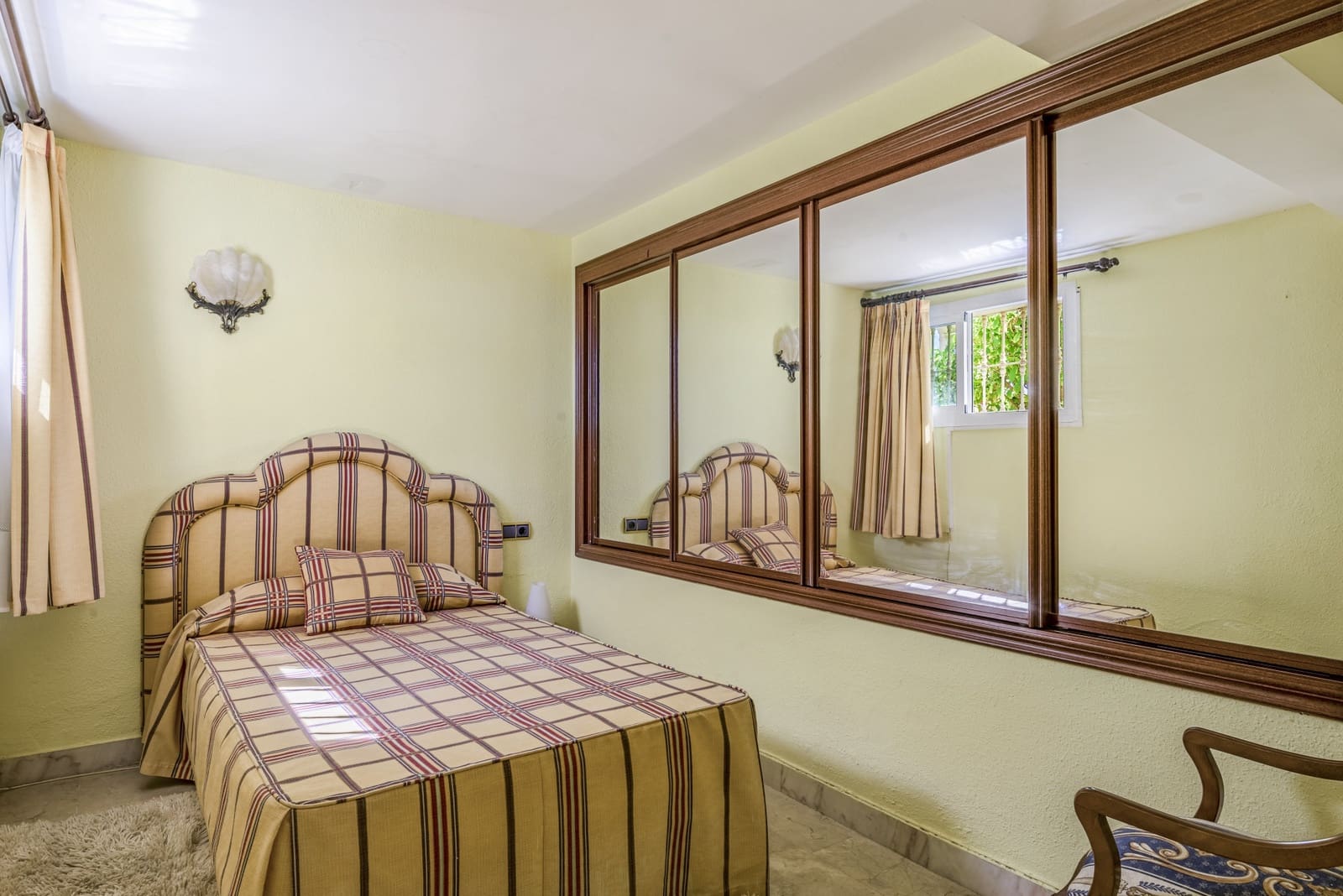 7 sypialnia Willa na sprzedaż w Torrequebrada z basenem garażem - 2 195 000 € (Ref: 8353568)