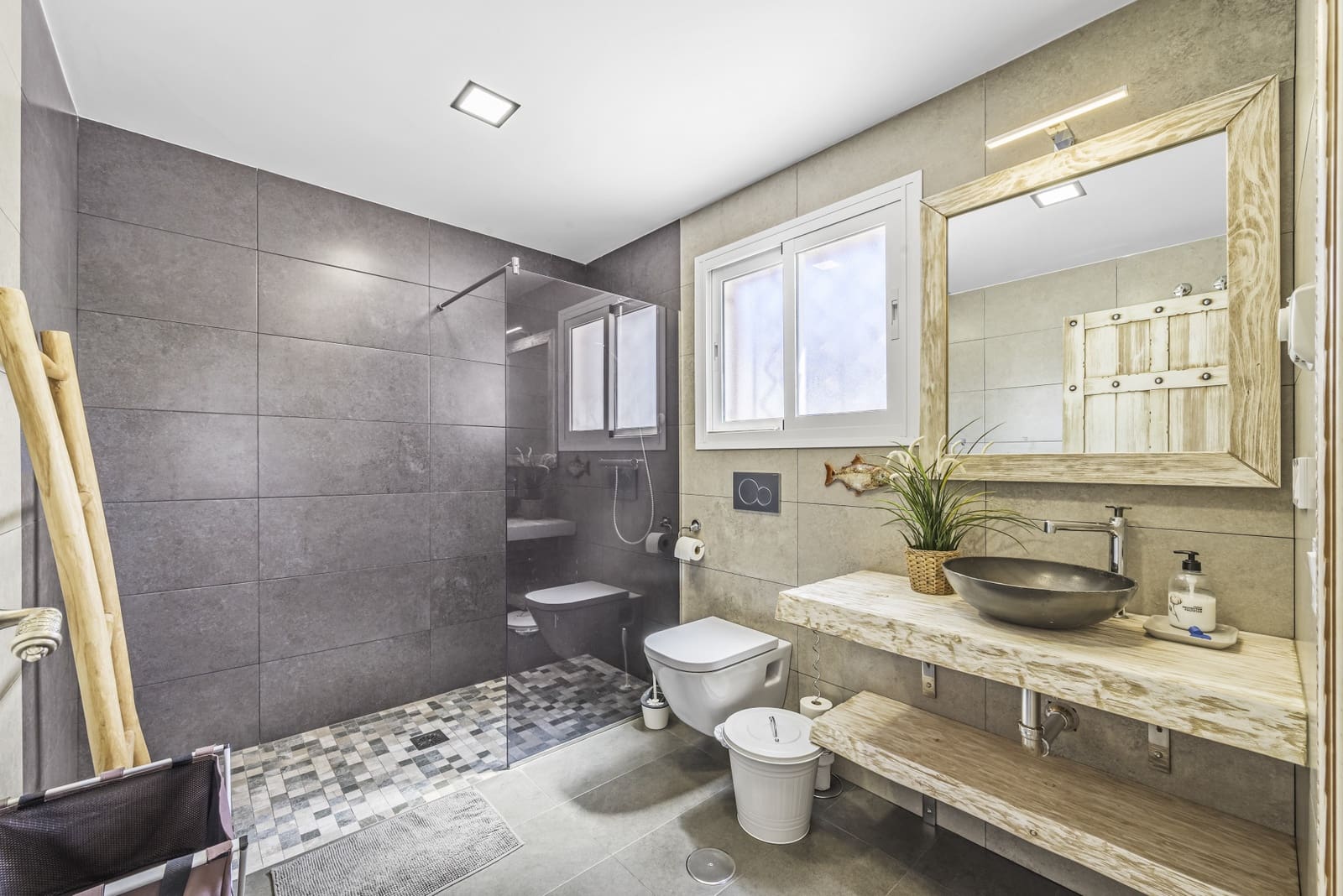 5 slaapkamer Villa te koop in La Cala de Mijas met zwembad garage - € 995.000 (Ref: 8414845)