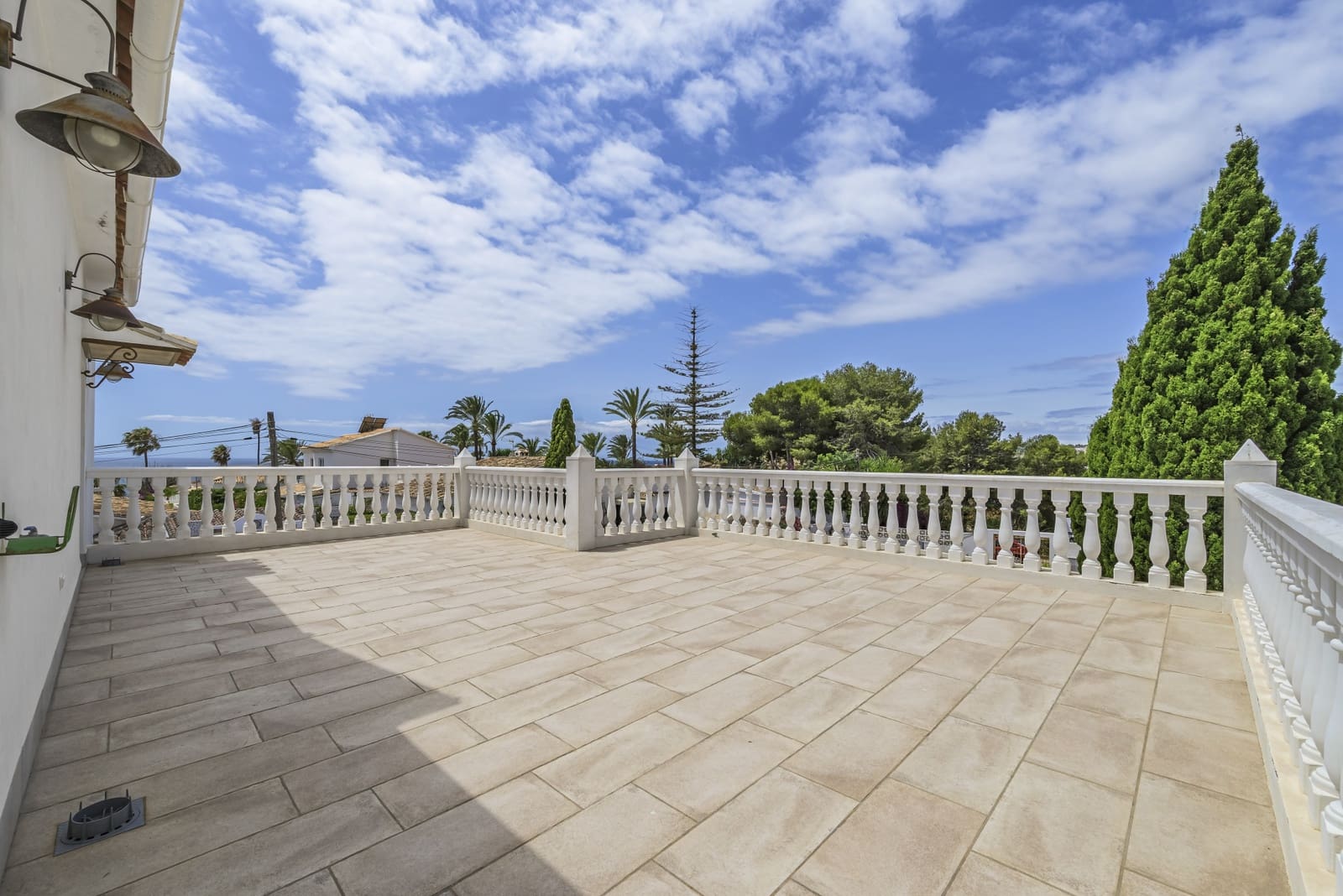 5 slaapkamer Villa te koop in La Cala de Mijas met zwembad garage - € 995.000 (Ref: 8414845)