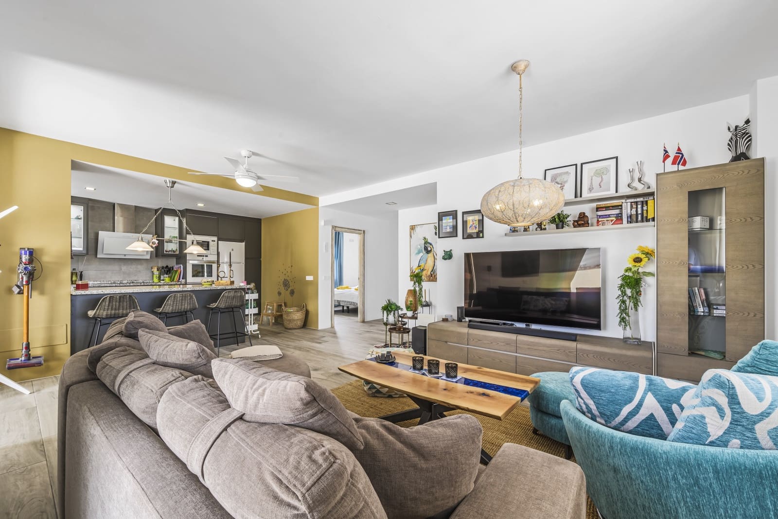 5 slaapkamer Villa te koop in La Cala de Mijas met zwembad garage - € 995.000 (Ref: 8414845)