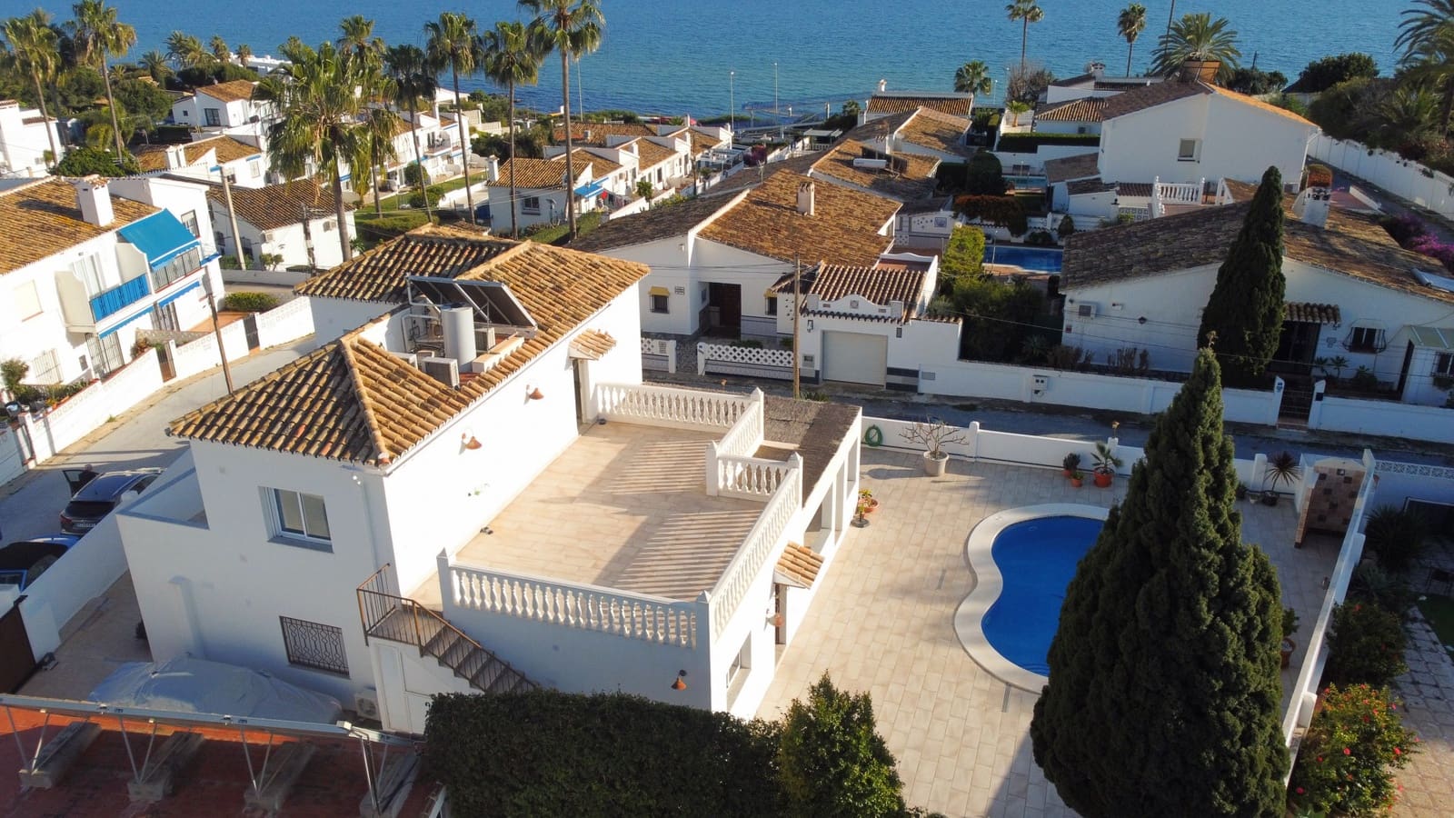5 slaapkamer Villa te koop in La Cala de Mijas met zwembad garage - € 995.000 (Ref: 8414845)