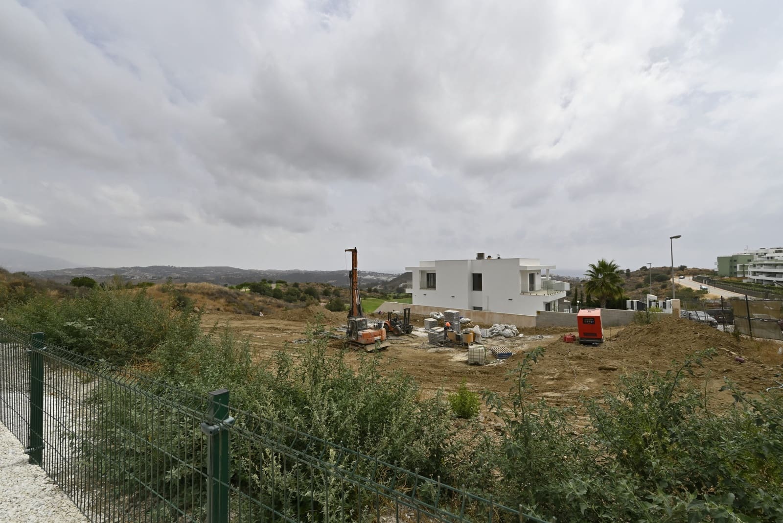 4 makuuhuone Huvila myytävänä paikassa La Cala de Mijas mukana uima-altaan 
autotalli - 1 900 000 € (Ref: 8447903)