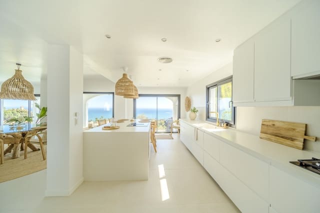 5 soverom Villa til salgs i La Capellania, Benalmádena med svømmebasseng garasje - € 2 695 000 (Ref: 8553712)