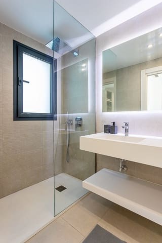 3 sypialnia Apartament na sprzedaż w La Cala de Mijas, Mijas z basenem garażem - 589 000 € (Ref: 8564335)