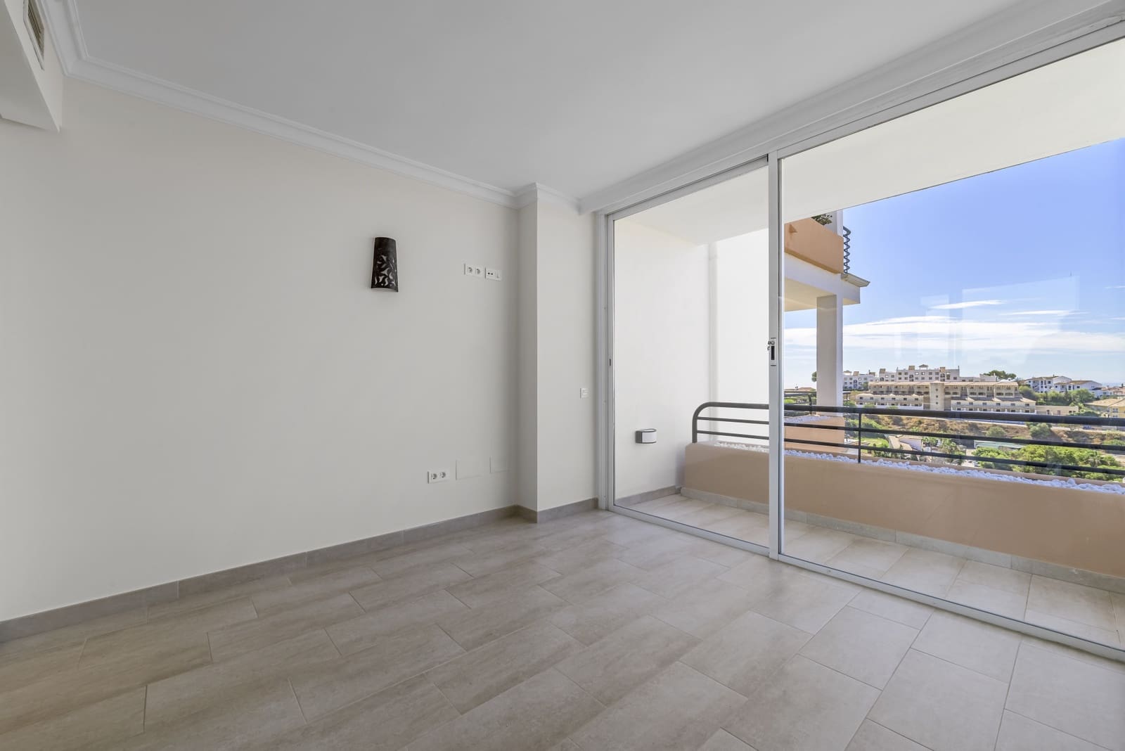 3 soveværelse Lejlighed til salg i Riviera del Sol med swimmingpool garage - € 540.000 (Ref: 8564336)