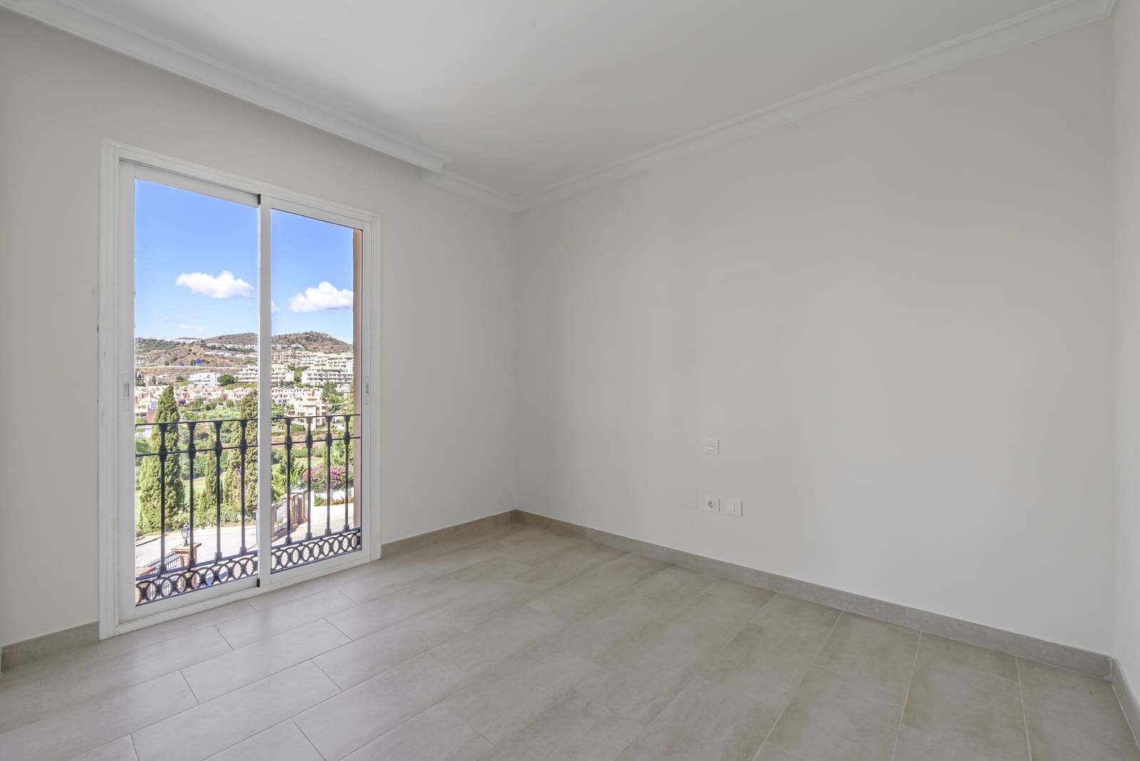 3 soveværelse Lejlighed til salg i Riviera del Sol med swimmingpool garage - € 540.000 (Ref: 8564336)