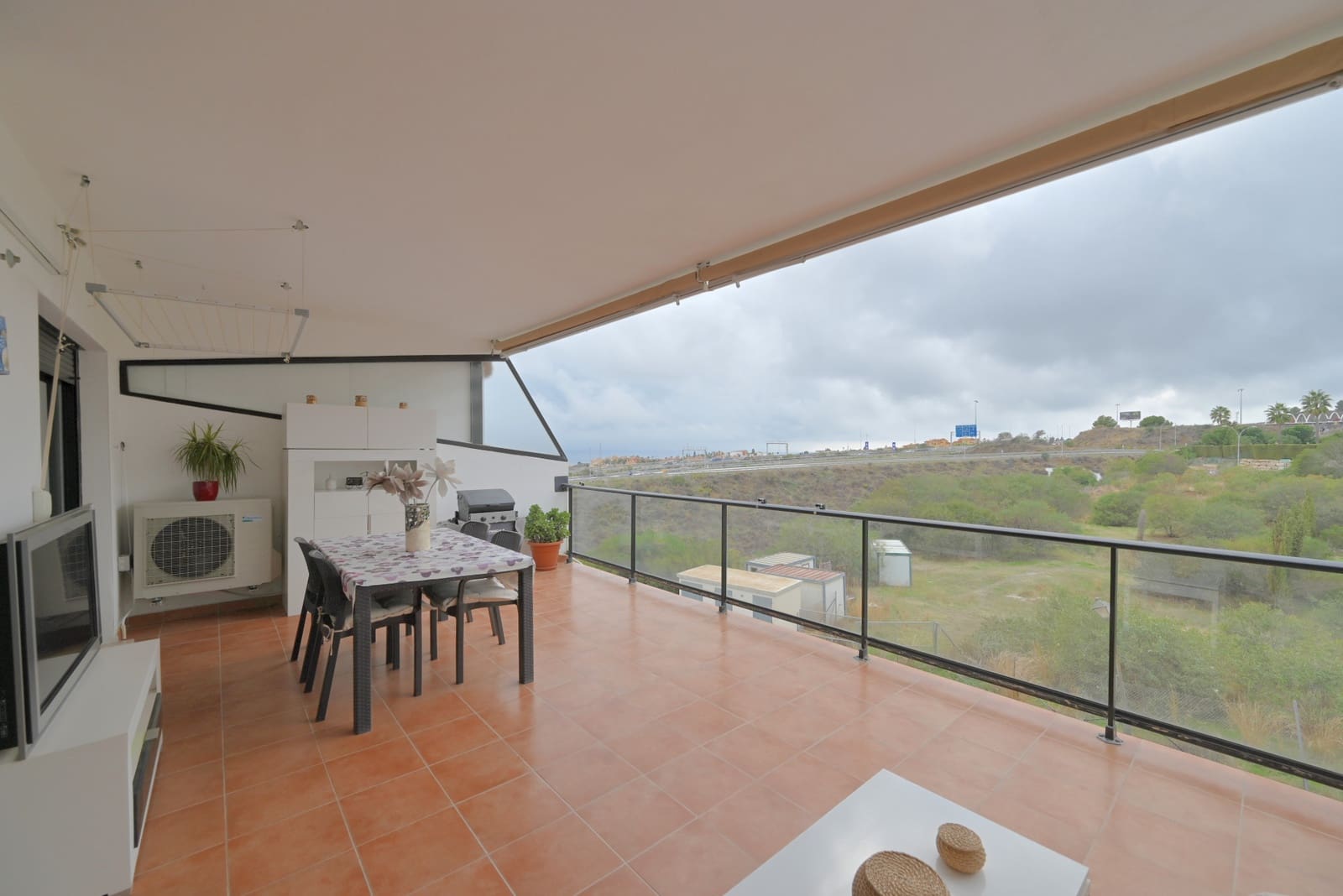 2 soveværelse Lejlighed til salg i Riviera del Sol med swimmingpool garage - € 298.000 (Ref: 8611879)